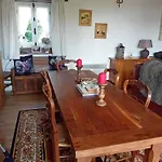 La Jolie Petite Maison For Groups 1-5 *