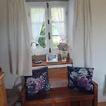 La Jolie Petite Maison For Groups 1-5