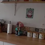 La Jolie Petite Maison For Groups 1-5